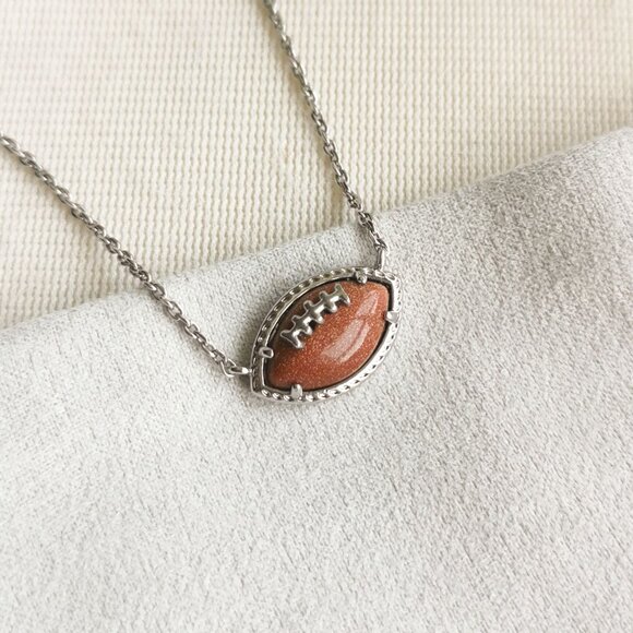 Kendra Scott Football Orange Goldstone Silver Short Pendant Necklace NEW - Picture 2 of 4